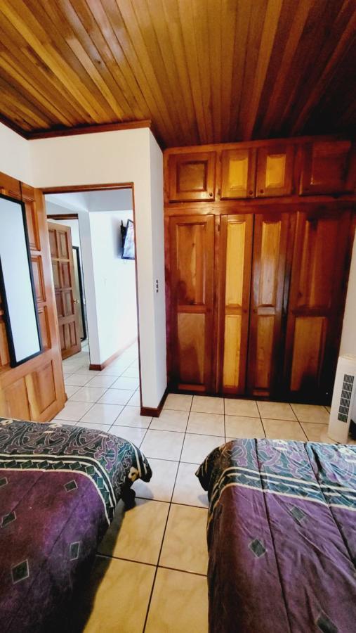 אלאג'ואלה Don Carlos Place Upper Unit מראה חיצוני תמונה