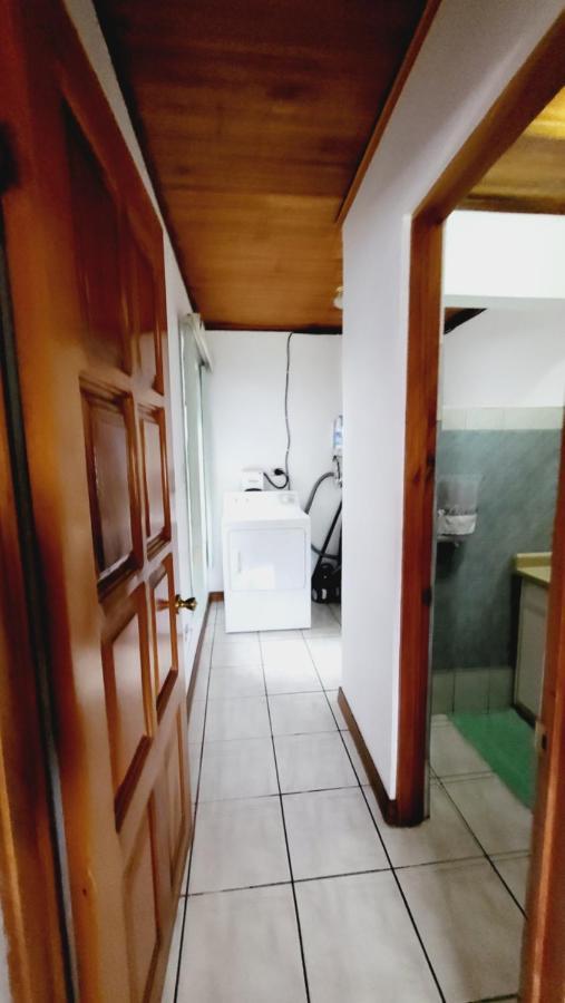 אלאג'ואלה Don Carlos Place Upper Unit מראה חיצוני תמונה