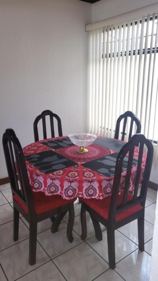 אלאג'ואלה Don Carlos Place Upper Unit מראה חיצוני תמונה