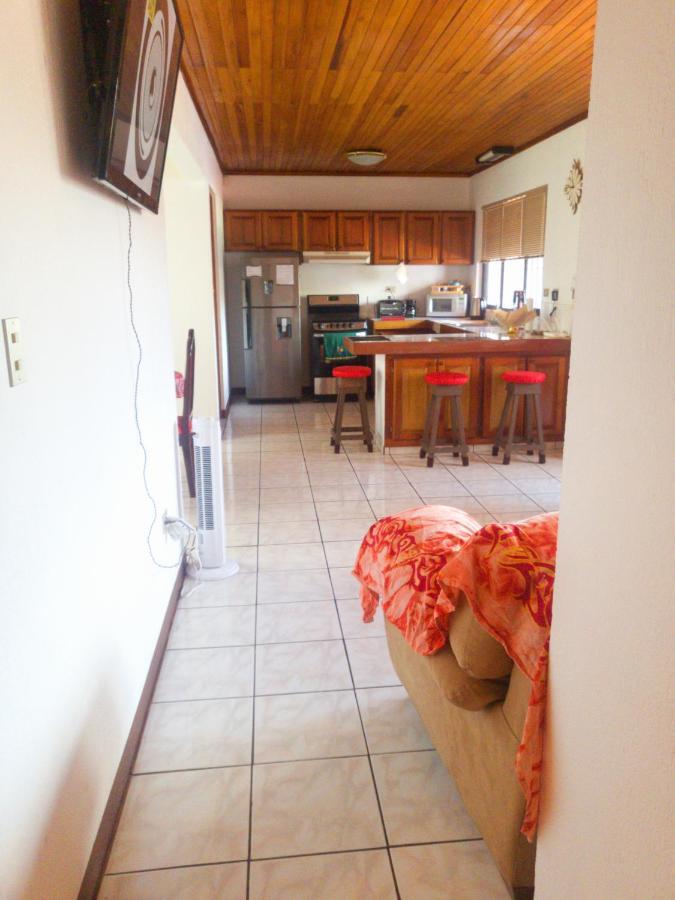 אלאג'ואלה Don Carlos Place Upper Unit מראה חיצוני תמונה
